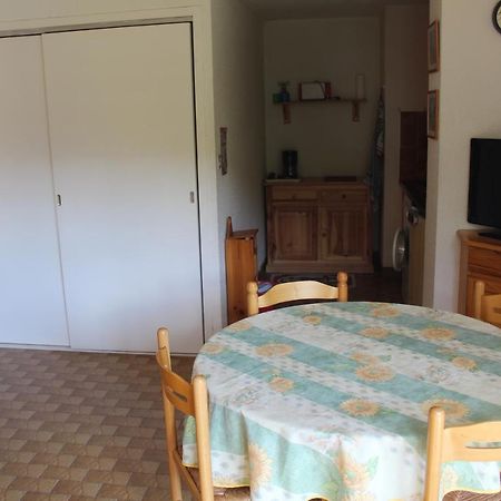 Appartement Au Calme, A Deux Pas Du Plan D Eau アンブラン エクステリア 写真